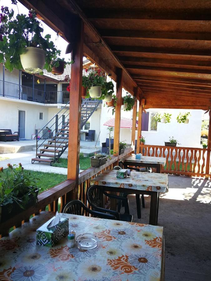Hotel Vila Baciu Tuzla Exterior foto